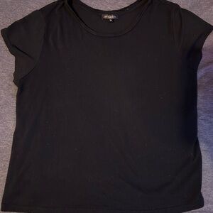 Dynamite black cropped tee